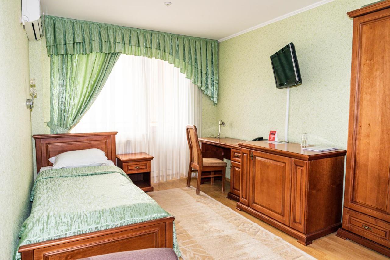 Olymp Hotel Uzjhorod Eksteriør bilde